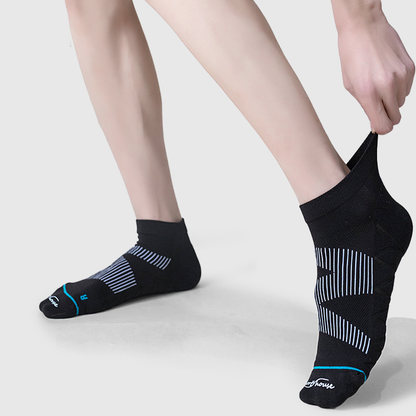 LuxePulse Men’s Lightweight Running Socks