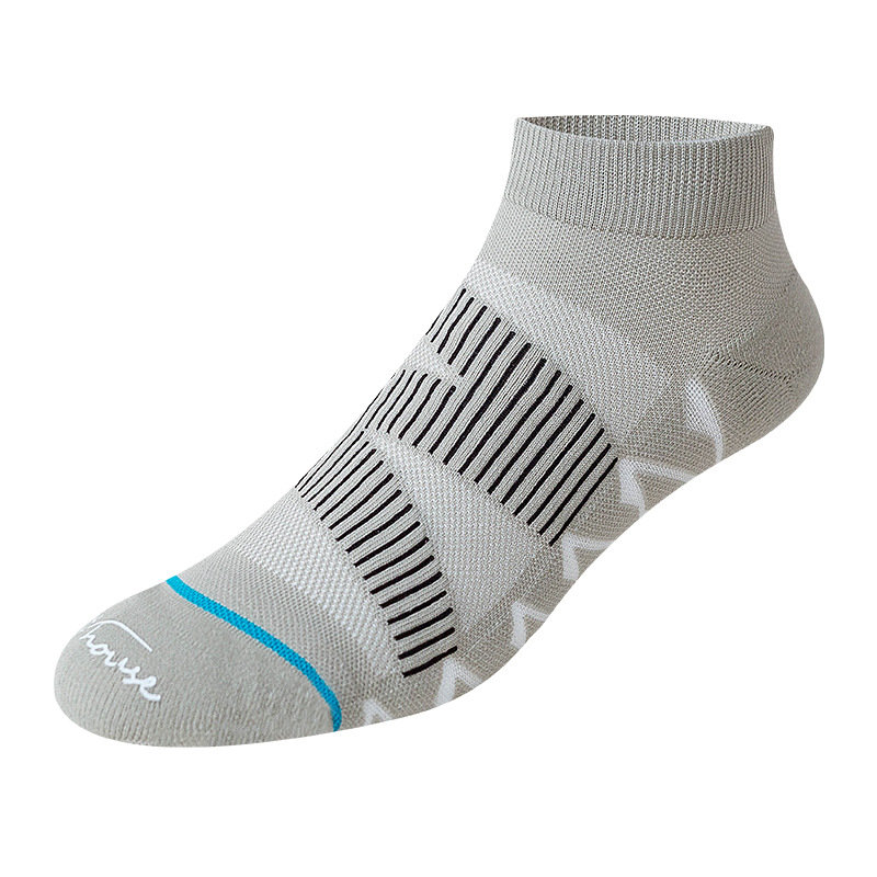 LuxePulse Men’s Lightweight Running Socks