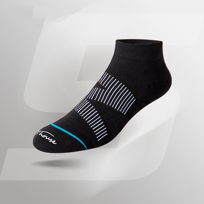 LuxePulse Men’s Lightweight Running Socks