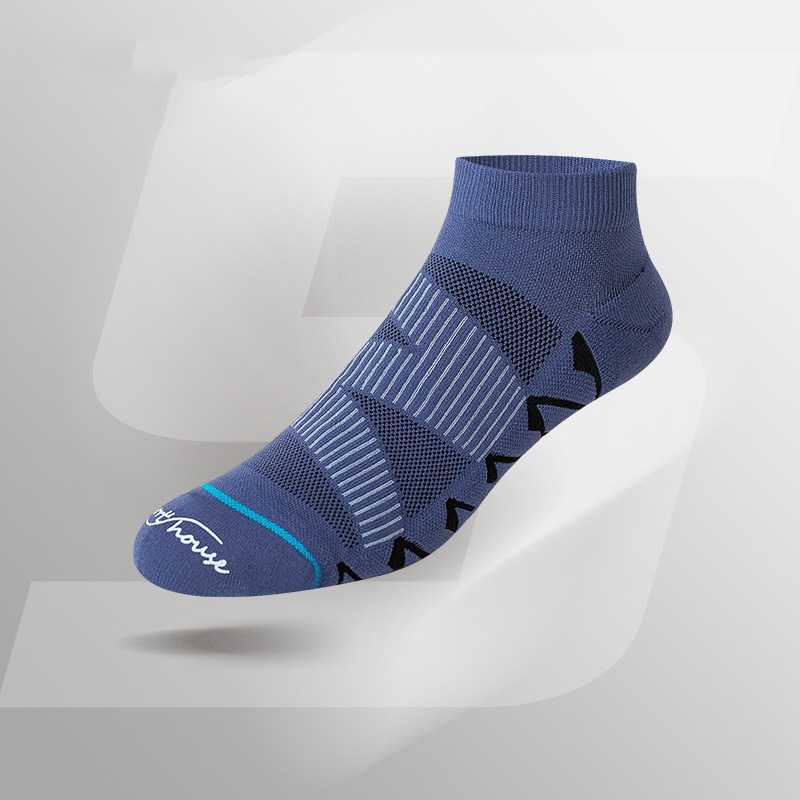 LuxePulse Men’s Lightweight Running Socks